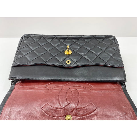 CHANEL Matrasse 25 Shoulder Bag black WS31635