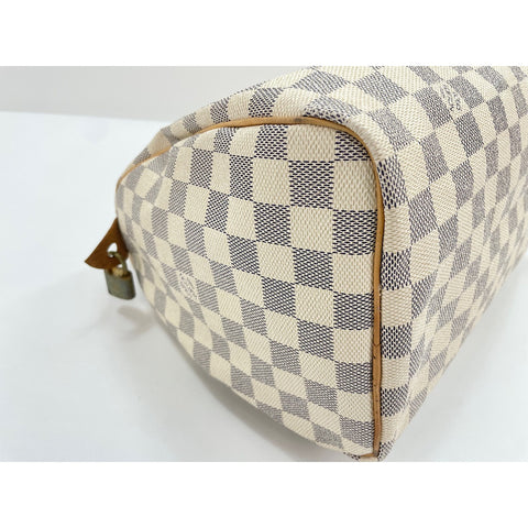 LOUIS VUITTON Speedy 30 Handbag white WS31670