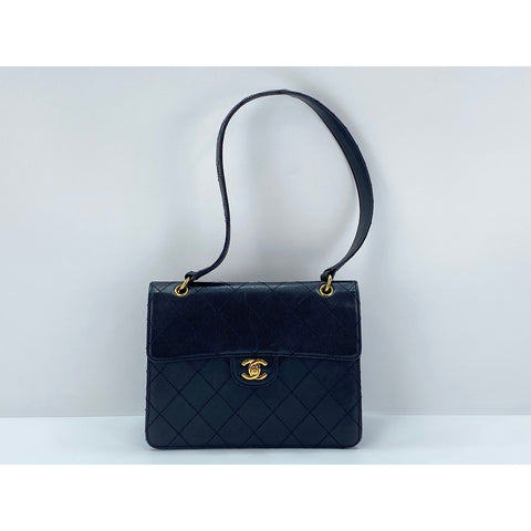 CHANEL Caviar skin Matelasse Shoulder Bag black WS31688