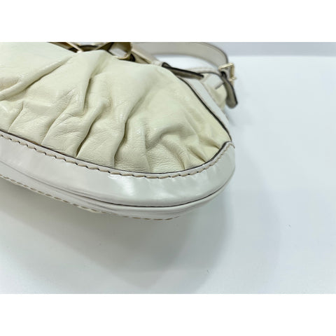 GUCCI Leather Queen Hobo Handbag white WS31690