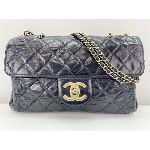 CHANEL Calfskin Matelassé Shoulder Bag Navy WS31698