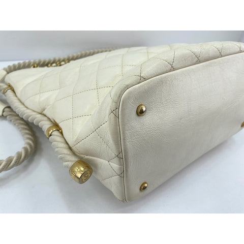 CHANEL Calfskin Matelass Shoulder Bag white WS31699