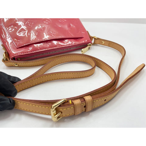 LOUIS VUITTON Vernis Minna Street Shoulder Bag Red WS31703