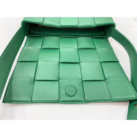 BOTTEGAVENETA Leather Cassette Shoulder Bag green WS31715