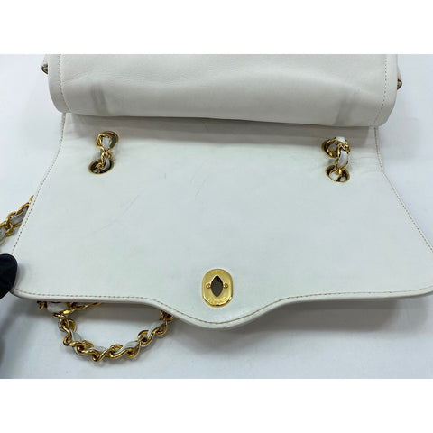 CHANEL Lambskin Matrasse 25 Shoulder Bag white WS31717