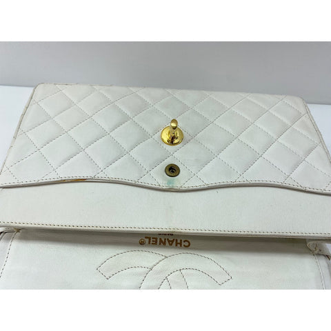 CHANEL Lambskin Matrasse 25 Shoulder Bag white WS31717
