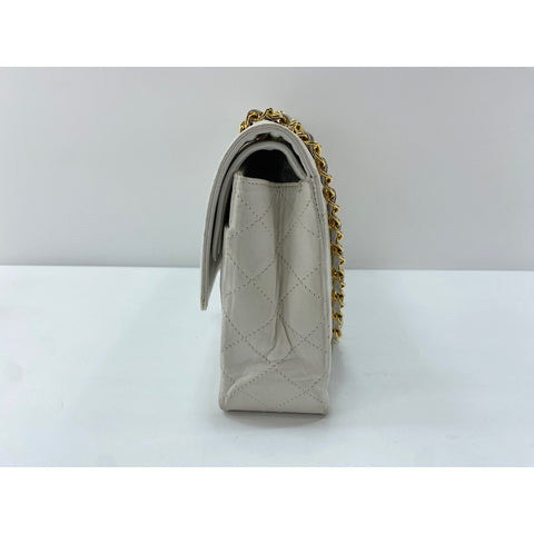 CHANEL Lambskin Matelasse25 Shoulder Bag white WS31717