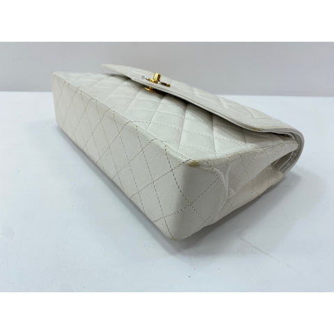 CHANEL Lambskin Matrasse 25 Shoulder Bag white WS31717