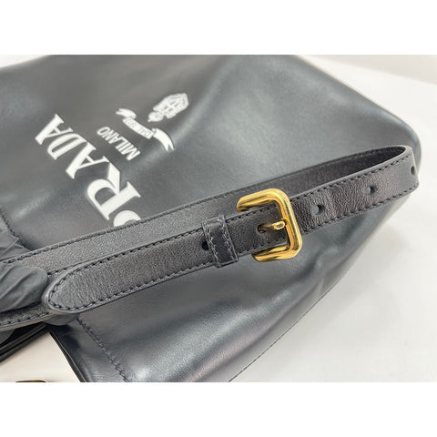 PRADA Handbag black WS31722