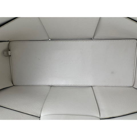BOTTEGAVENETA Arco Handbag black WS31755