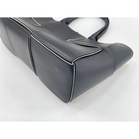 BOTTEGAVENETA Arco Handbag black WS31755