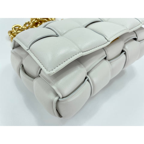 BOTTEGAVENETA The Chain Cassette Shoulder Bag white WS31772