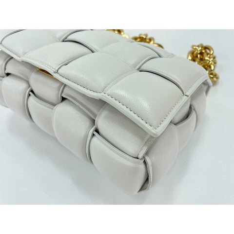 BOTTEGAVENETA The Chain Cassette Shoulder Bag white WS31772