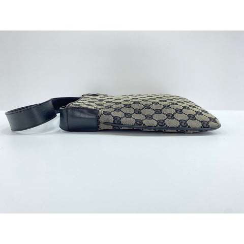 GUCCI GG canvas Shoulder Bag black WS31806