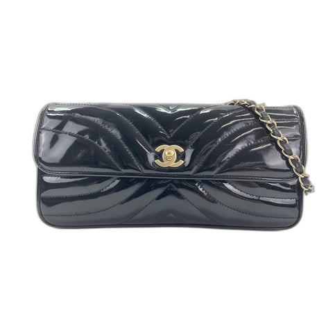 CHANEL Shoulder Bag black WS31826