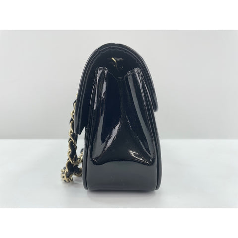CHANEL Shoulder Bag black WS31826