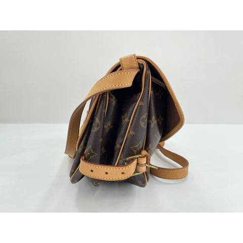 LOUIS VUITTON Saumur 30 Shoulder Bag Brown WS31829