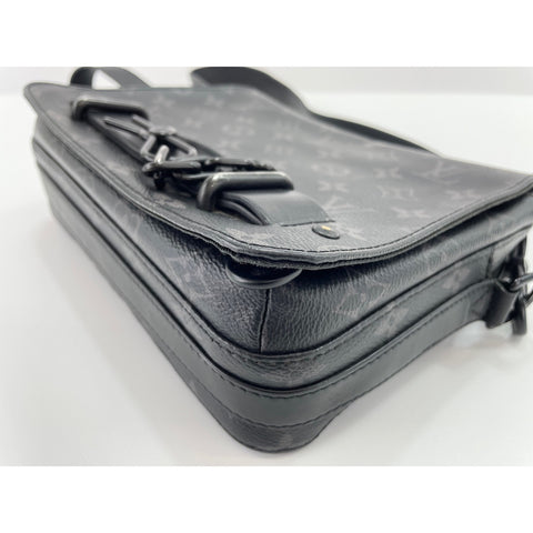 LOUIS VUITTON Steamer Shoulder Bag black WS31838