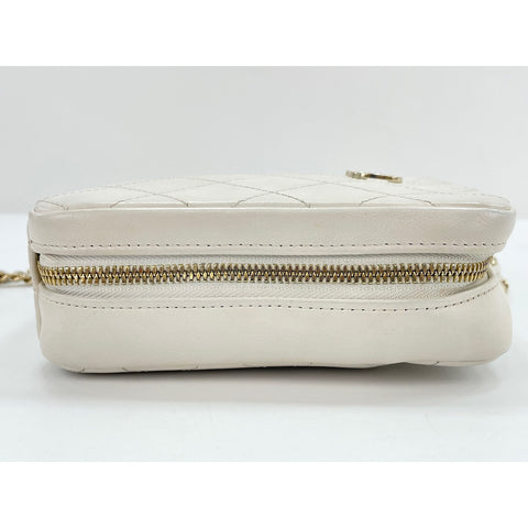 CHANEL 2-Way Matelass Handbag white WS31853