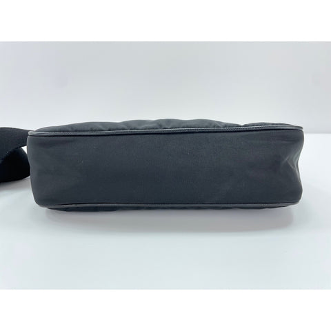 PRADA Re-Edition 2005 Shoulder Bag black WS31890