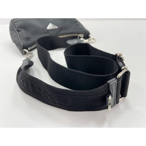 PRADA Re-Edition 2005 Shoulder Bag black WS31890