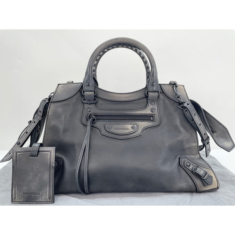 BALENCIAGA 2-Way Neo-Classic City Handbag black WS31921