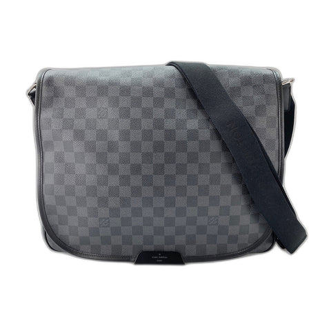 LOUIS VUITTON Daniel MM Shoulder Bag black WS31984