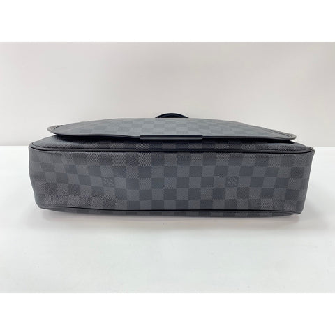LOUIS VUITTON Daniel MM Shoulder Bag black WS31984