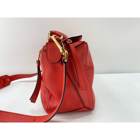 LOEWE puzzle bag medium Shoulder Bag Red WS31988
