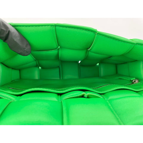 BOTTEGAVENETA Padded cassette Shoulder Bag green WS32010