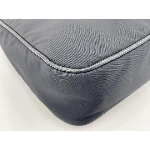 PRADA Re-edition 2005 Shoulder Bag black WS32064