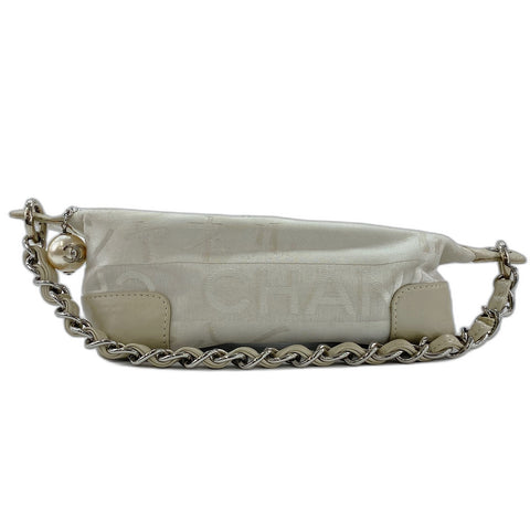 CHANEL New travel line Shoulder Bag white WS32101