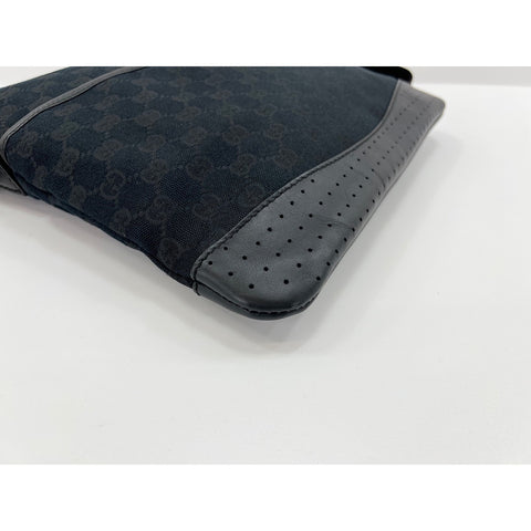 GUCCI Shoulder Bag black WS32111