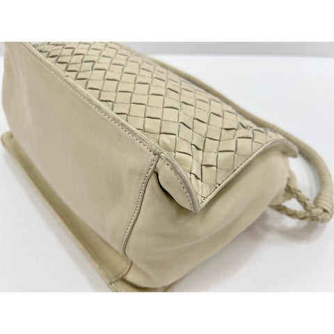 BOTTEGAVENETA Shoulder Bag white WS32112