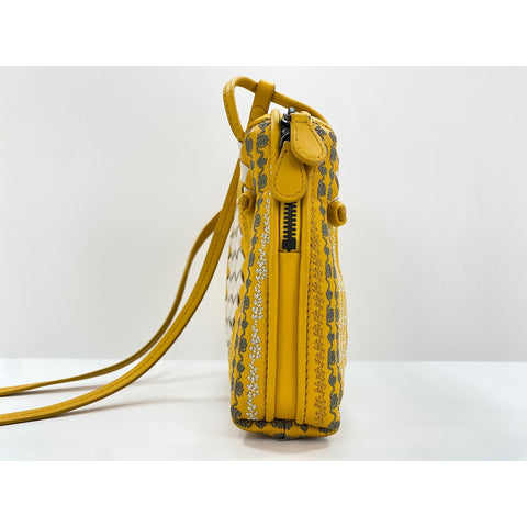 BOTTEGAVENETA INTRECCIATO Shoulder Bag yellow WS32126