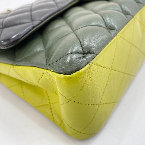 CHANEL Matrasse 25 Shoulder Bag lambskin green WS32366
