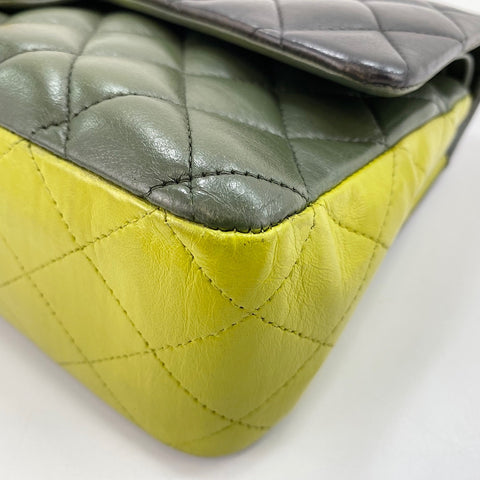 CHANEL Matrasse 25 Shoulder Bag lambskin green WS32366