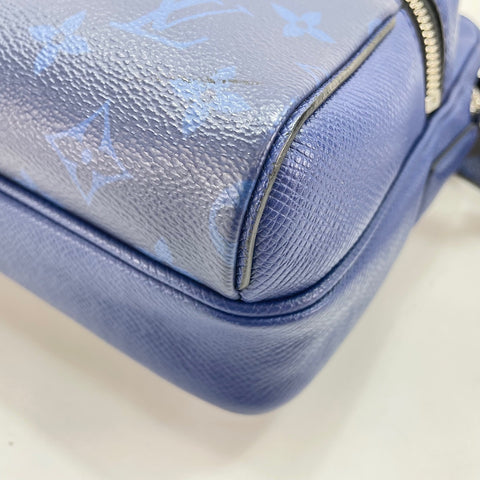 LOUIS VUITTON Messenger PM Shoulder Bag blue WS32370