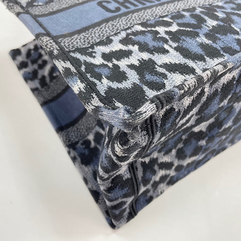 Christian Dior Leopard Print Book Tote Tote Bag blue WS32374