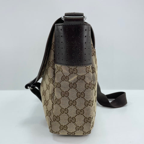 GUCCI Messenger bag beige WS32396