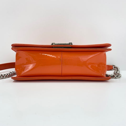 CHANEL Boy Chanel Medium Shoulder Bag enamel Orange WS32405