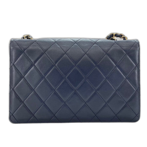 CHANEL Matelassé 28 Shoulder Bag lambskin Navy WS32447
