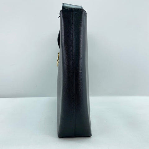 Salvatore Ferragamo Gancini Shoulder Bag leather black WS32468