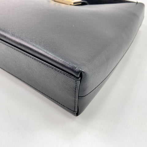 Salvatore Ferragamo Gancini Shoulder Bag leather black WS32468