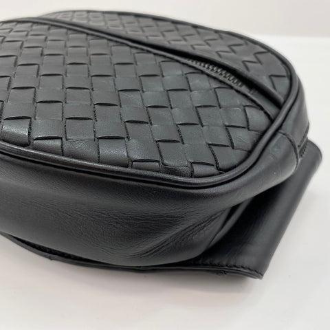BOTTEGAVENETA Waist bag leather black WS32480