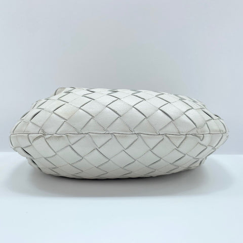 BOTTEGAVENETA INTRECCIATO Mini Jodie Handbag leather white WS32481