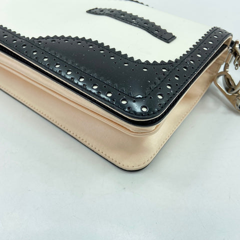 Christian Dior trick Shoulder Bag enamel white WS32490