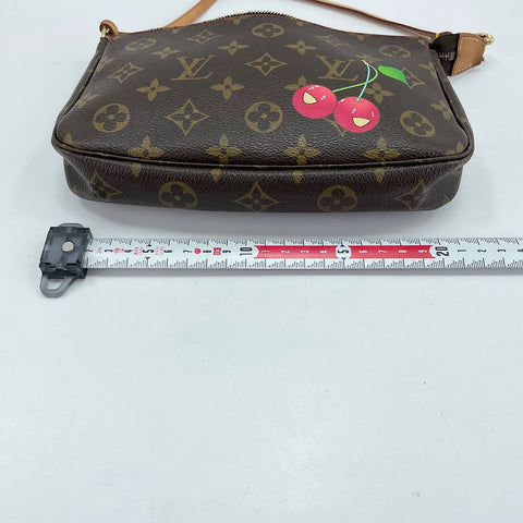 LOUIS VUITTON Pochette Accessoires Handbag Brown WS32511