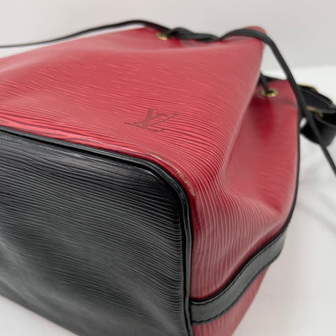 LOUIS VUITTON Petit Noe Shoulder Bag Red WS32520