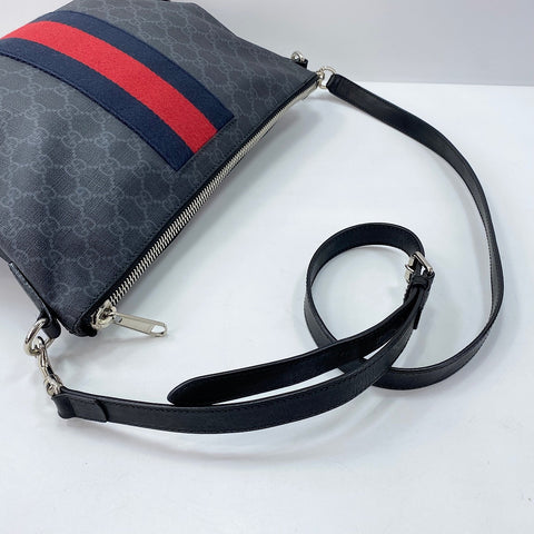GUCCI Messenger bag black WS32539